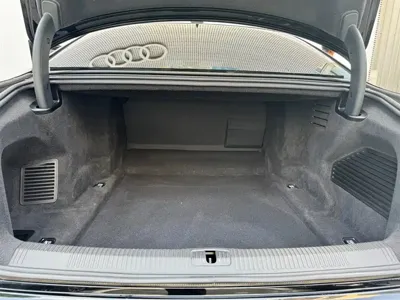 Audi A8 2023, 59500 км, за 69057.68 USD - фото 14