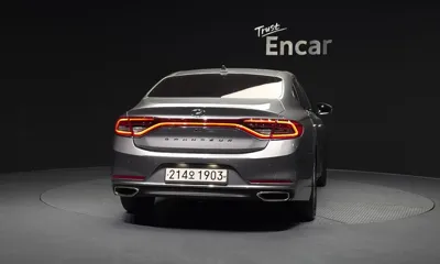 Hyundai Grandeur 2018, 130296 км, за 7035.83 USD