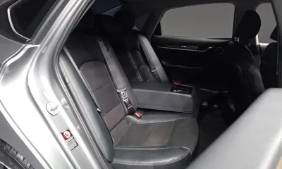 Hyundai Grandeur 2018, 130296 км, за 7025.77 USD - фото 12