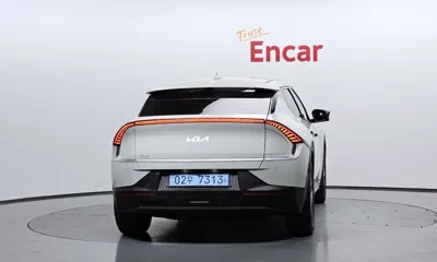 Kia EV6 2022, 52163 км, за 20186.23 USD