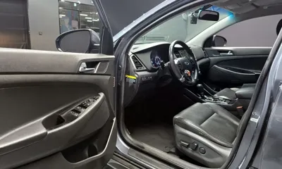 Hyundai Tucson 2018, 122609 км, за 8543.04 USD - фото 11