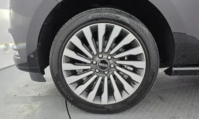 Lincoln Navigator 2021, 77114 км, за 30393.12 USD