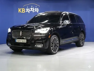 Lincoln Aviator · 2022 год