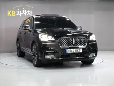 Lincoln Aviator 2022, 77269 км, за 28939.76 USD