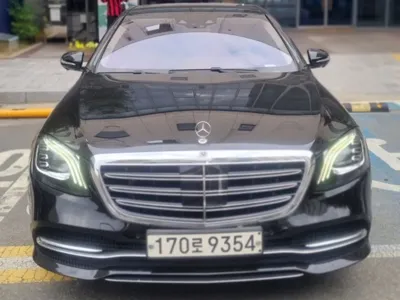 Mercedes-Benz S-Class · 2020 год