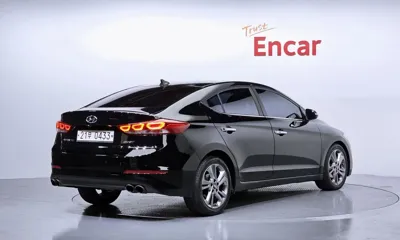 Hyundai Avante 2016, 107734 км, за 5248.29 USD