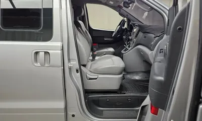 Hyundai Starex 2013, 140781 км, за 4879.01 USD - фото 26