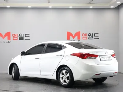 Hyundai Avante 2011, 202760 км, за 2560.06 USD