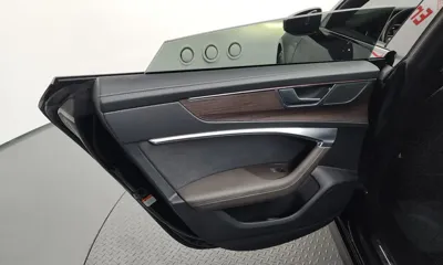 Audi A7 2023, 58741 км, за 36156.37 USD - фото 25