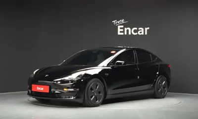 Tesla Model 3 · 2022 год