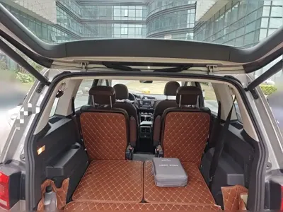 Volkswagen Touran 2016, 120200 км, за 10491.45 USD - фото 10