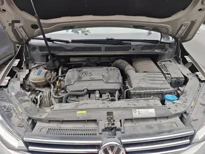 Volkswagen Touran 2016, 120200 км, за 10491.45 USD - фото 11