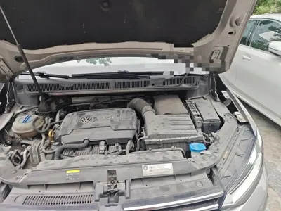 Volkswagen Touran 2016, 120200 км, за 10491.45 USD - фото 22
