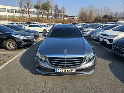 Mercedes-Benz E-Class 2018, 133000 км, за 14212.07 USD