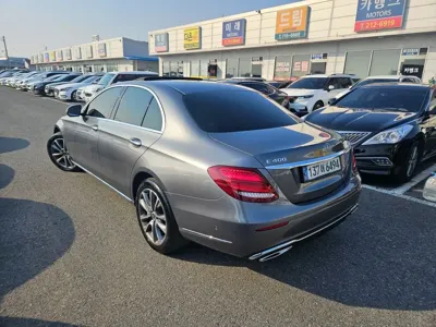 Mercedes-Benz E-Class 2018, 133000 км, за 14212.07 USD
