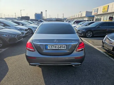 Mercedes-Benz E-Class 2018, 133000 км, за 14212.07 USD