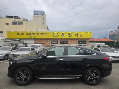 Mercedes-Benz GLE-Class 2021, 71000 км, за 44529.66 USD
