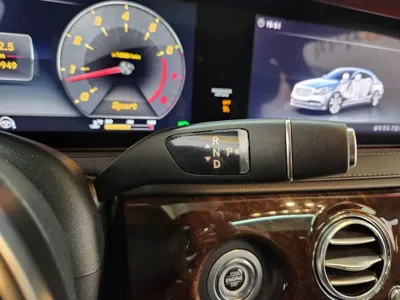 Mercedes-Benz S-Class 2018, 129900 км, за 24812.92 USD - фото 9