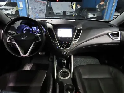 Hyundai Veloster 2015, 110300 км, за 5724.7 USD
