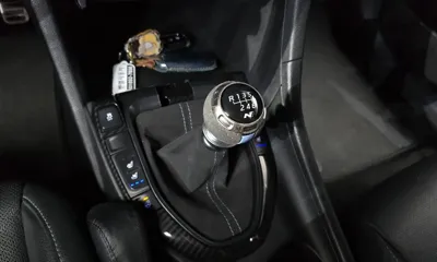 Hyundai Veloster 2019, 124089 км, за 9452.54 USD - фото 9