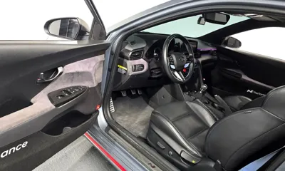 Hyundai Veloster 2019, 124089 км, за 9452.54 USD - фото 10