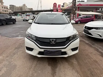 Honda Greiz 2017, 30000 км, за 4721.89 USD