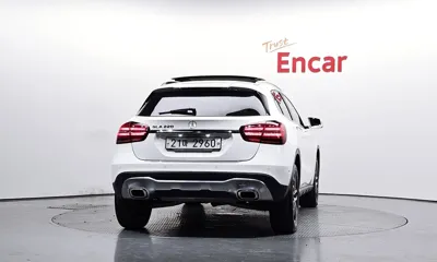 Mercedes-Benz GLA-Class 2019, 71853 км, за 12286.29 USD