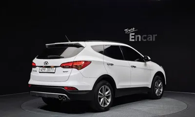 Hyundai Santafe 2015, 104615 км, за 6739.35 USD