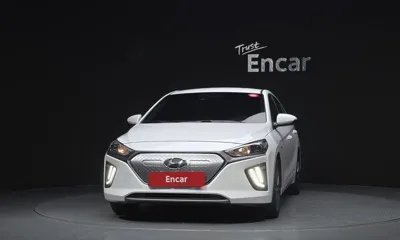 Hyundai Ioniq 2020, 299308 км, за 5842.2 USD