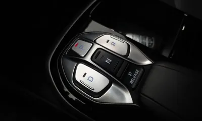 Hyundai Ioniq 2020, 299308 км, за 5842.2 USD - фото 9