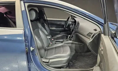 Hyundai Avante 2016, 86010 км, за 5285.76 USD - фото 10