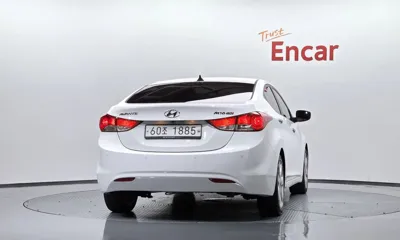 Hyundai Avante 2012, 140383 км, за 2822.63 USD