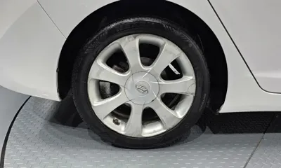 Hyundai Avante 2012, 140383 км, за 2822.63 USD