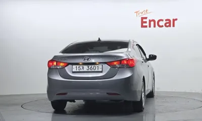 Hyundai Avante 2013, 108379 км, за 2600.27 USD