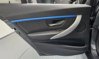 BMW 3-Series 2017, 106397 км, за 8664.5 USD - фото 25