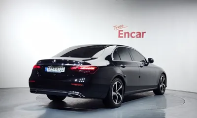 Mercedes-Benz E-Class 2021, 81061 км, за 19491.24 USD