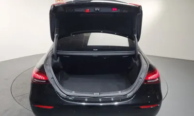 Mercedes-Benz E-Class 2021, 81061 км, за 19491.24 USD - фото 20