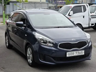 Kia Carens 2014, 194600 км, за 2166.21 USD