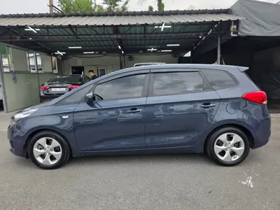 Kia Carens 2014, 194600 км, за 2166.21 USD