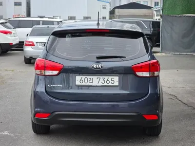 Kia Carens 2014, 194600 км, за 2166.21 USD - фото 6