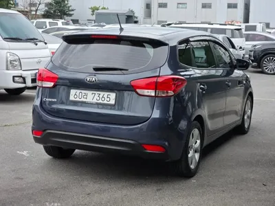 Kia Carens 2014, 194600 км, за 2166.21 USD - фото 7