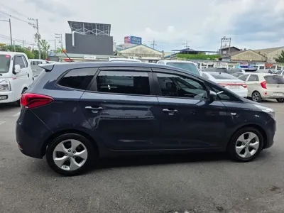 Kia Carens 2014, 194600 км, за 2166.21 USD - фото 8