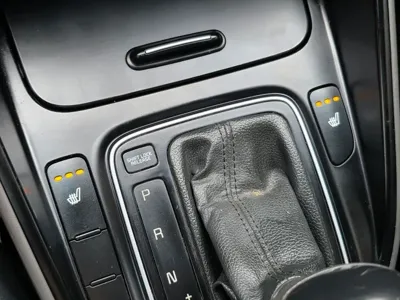Kia Carens 2014, 194600 км, за 2166.21 USD - фото 16