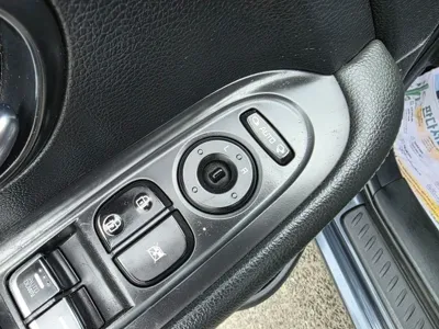 Kia Carens 2014, 194600 км, за 2166.21 USD - фото 17