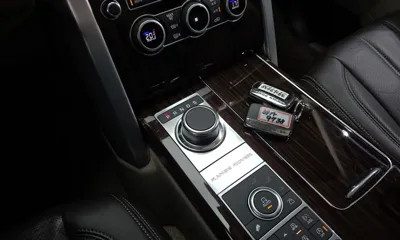 Land Rover Range Rover 2016, 64768 км, за 30344.46 USD - фото 9