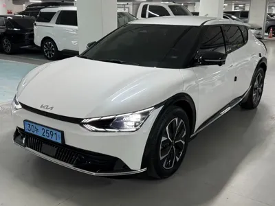 Kia EV6 · 2023 год