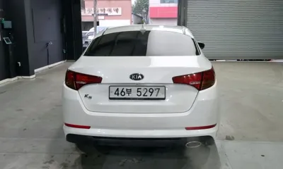 Kia K5 2013, 119196 км, за 2822.63 USD