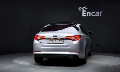 Kia K5 2012, 87905 км, за 4335.26 USD