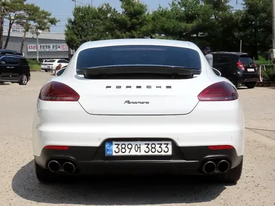 Porsche Panamera 2016, 100596 км, за 17728.58 USD