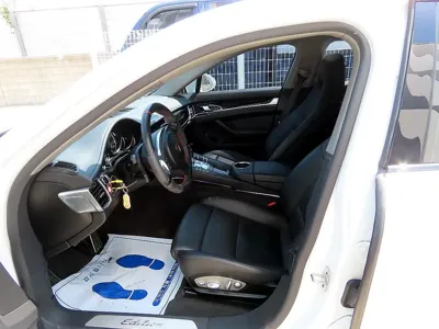 Porsche Panamera 2016, 100596 км, за 17728.58 USD